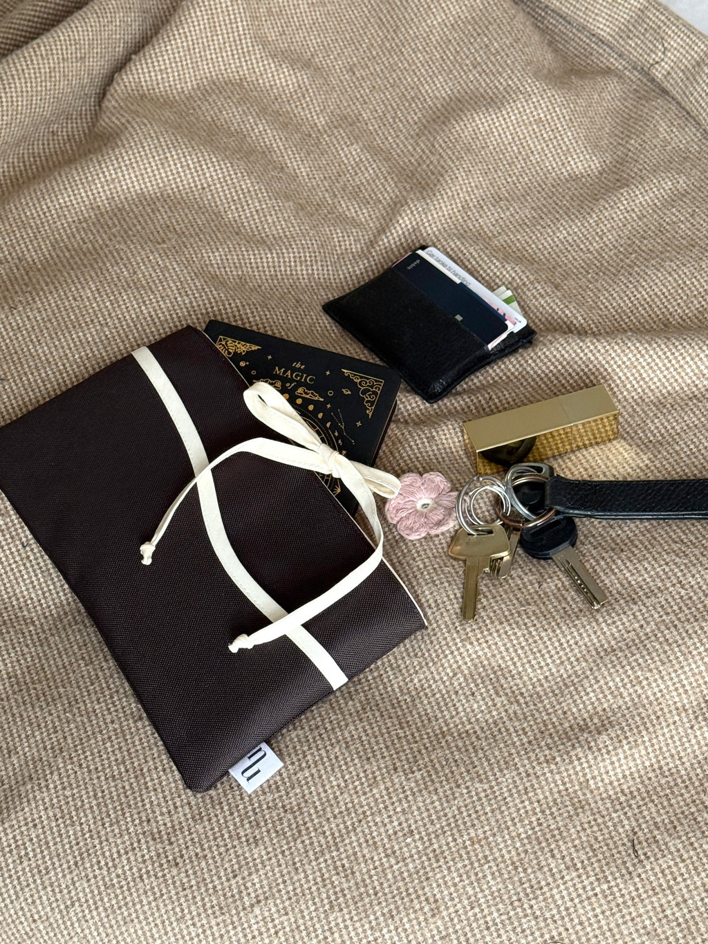 Mini Pouch Chocolate Brown Cream